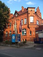 Ehemalige Braugold-Villa mit Praxiseingang an der Schillerstrae.